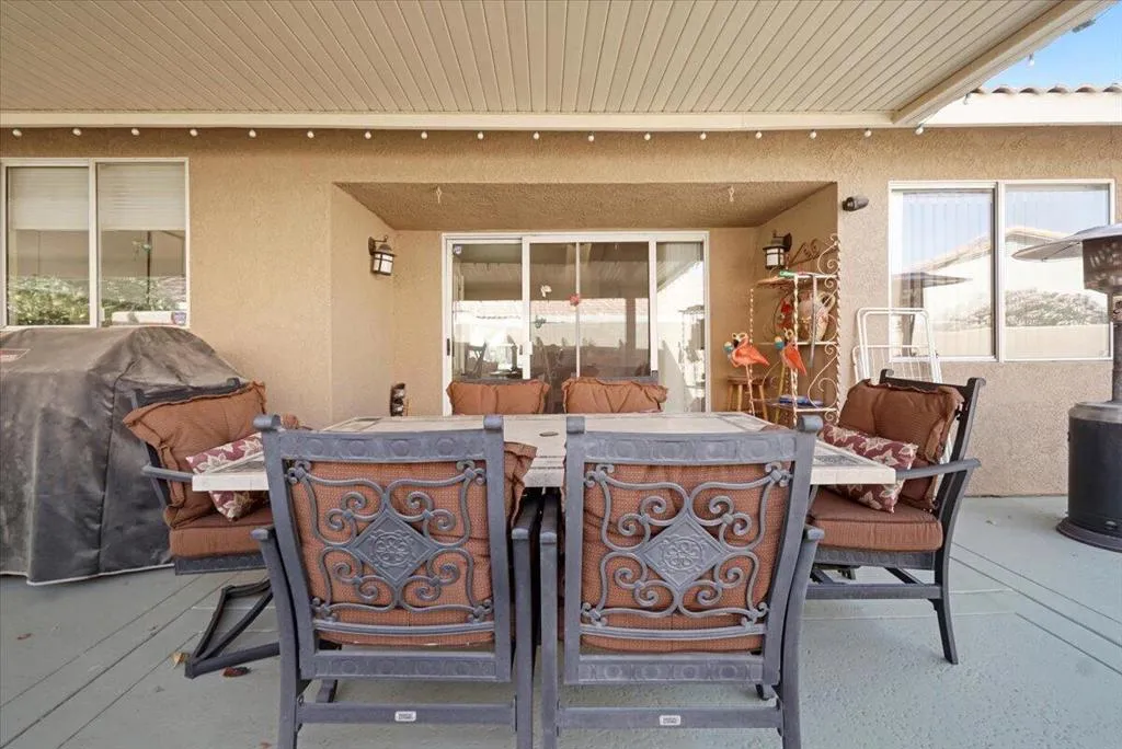 33854 Palm Lake Circle, Thousand Palms, California 92276 home-pic-32